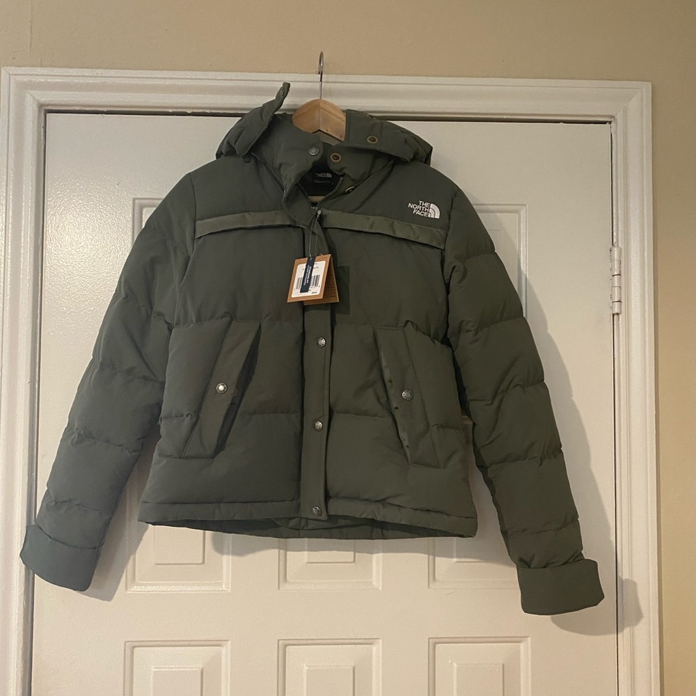 NWT Womens The North Face Forester Down Winter Jacket Thyme $260